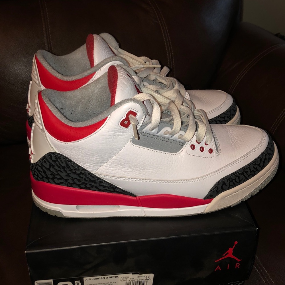 Jordan 3 - Picture 4 of 4